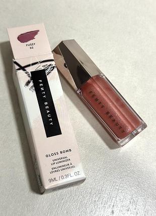 Блеск плампер для губ от fenty beauty оттенок fussy