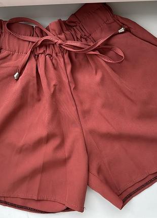 Летние шорты с высокой посадкой