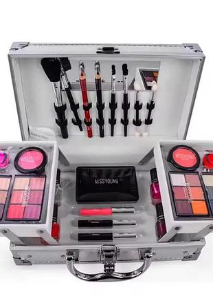 Набор женской косметики в подарочном чемодане mc1155 makeup set