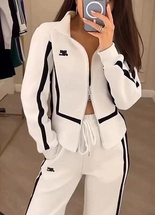 Комфортный костюмчик в спортивном стиле3 фото