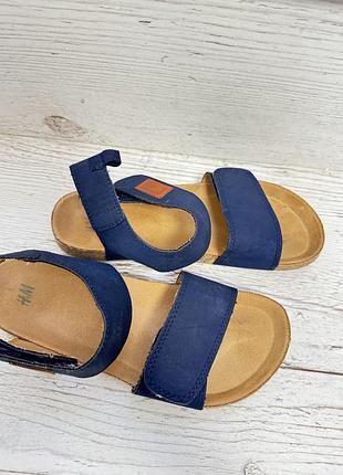 Босоніжки сандалі hm