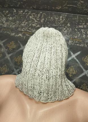 В'язана шапка
