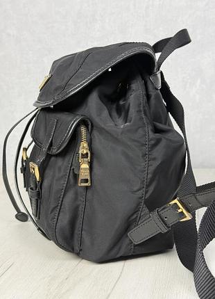 Нейлоновый рюкзак prada, номерной7 фото