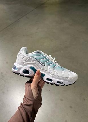 Nike кроссовки