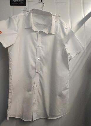 Белая рубаха в идеальном состоянии,13-14 лет.рост 158-164