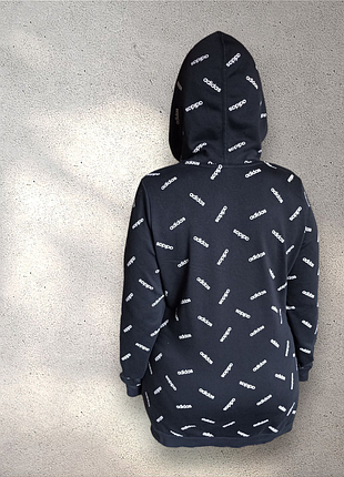 Стильное худи adidas с логотипом