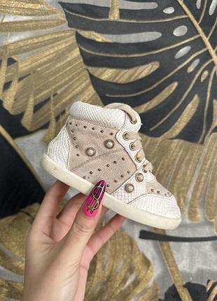 Высокие кроссовки пусть топы для девочки