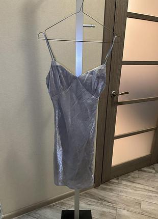 Сукня в білизняному стилі h&m срібляста міні
