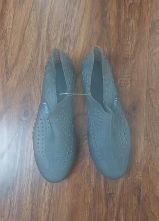 Новые кораллки, аквашузы, резиновые тапки
обувь для плавания в море 44р унисекс