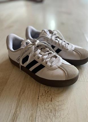Кросівки оригінал adidas