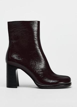 Лакированные zara ботинки на каблуке разм39 новые