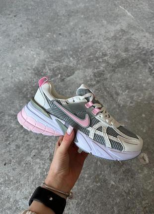 Nike v2k runtekk white grey pink🔥