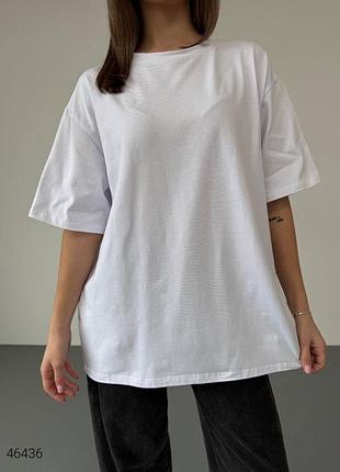 Женская оверсайз футболка с принтом на спине3 фото