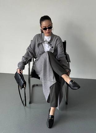 Женский кардиган длинный оверсайз с пуговицами и карманами