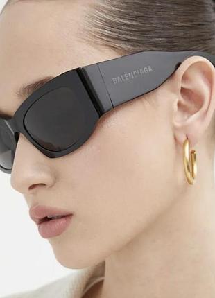 Солнцезащитные очки balenciaga