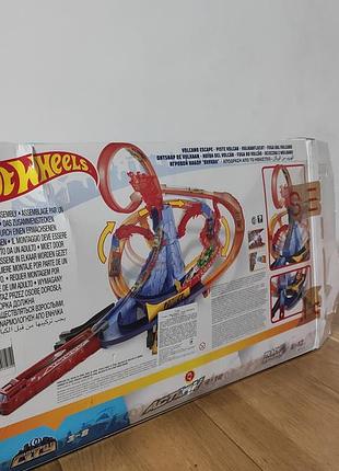 Великий трек hot wheels volcano escape вулкан 4