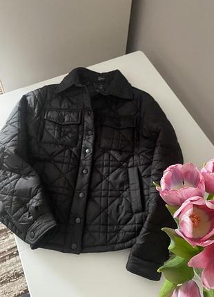 Нова курточка весна терміново продам