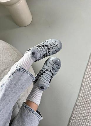 Nike 2
