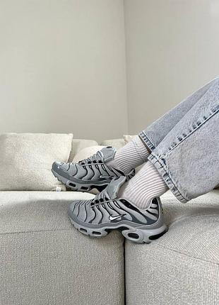 Nike 4