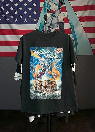 Мерч футболка тур the hella mega weezer fallout boy green day y2k гранж рок