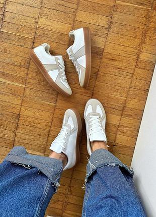 Новые белые бежевые кроссовки кеды