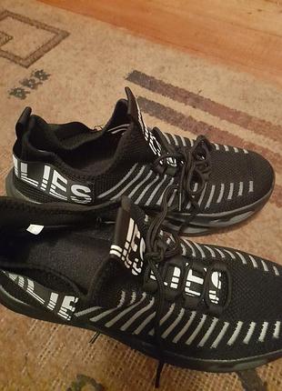 Кроссовки air