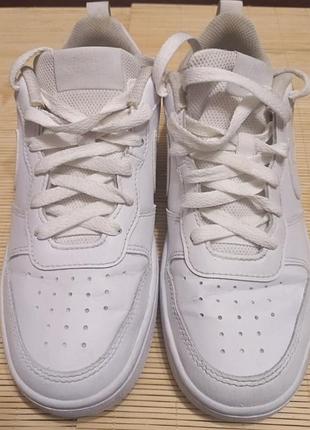 Продам кроссовки nike