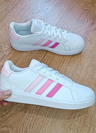 Кроссовки 36р. adidas
