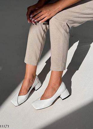 В наличии и под заказ туфли на каблуке с анатомическим носиком натур кожа 23 23,5 24,5 25 25,5 26,5