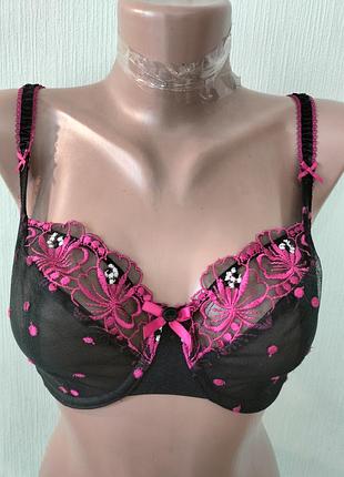 Бюстгальтер