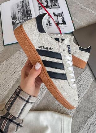 Кроссовки adidas spezial beige