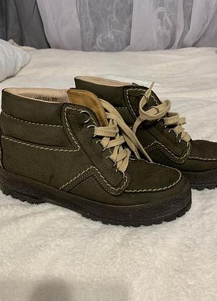 Жіночі шкіряні черевики