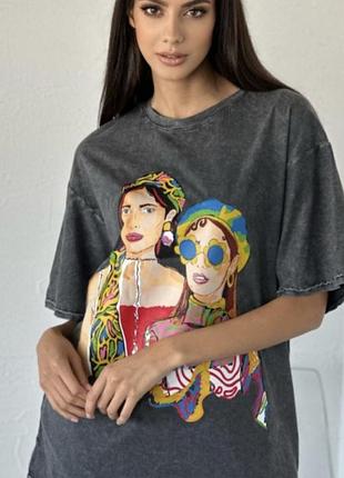 Модна футболка варьонка