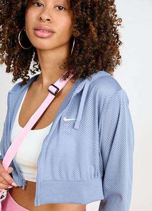 Женская кофта nike оригинал.