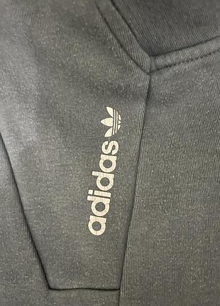 Оригінальна зіпка adidas