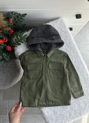 Неймовірно стильна кофтинка