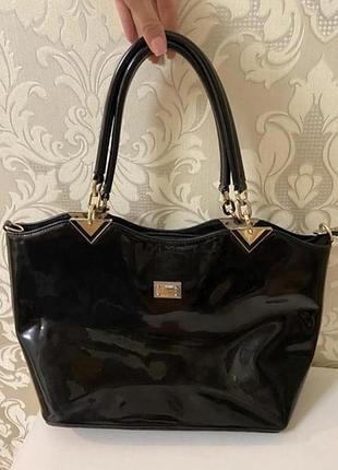Лакована сумка