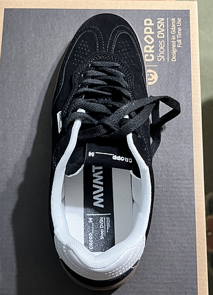 Кроссовки cropp 41 размер новые, идеальное состояние