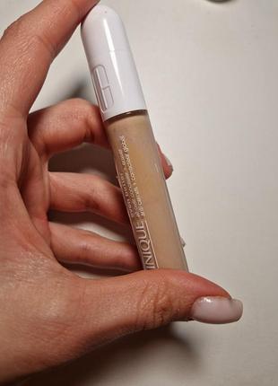 Консилер коректор clinique