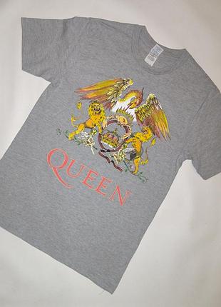 Сіра футболка рок-група queen