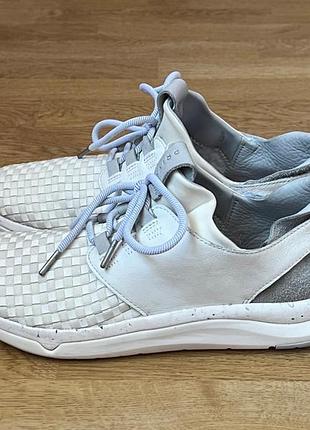 Шкіряні кросівки privo clarks 42,5 розміру в ідеальному стані