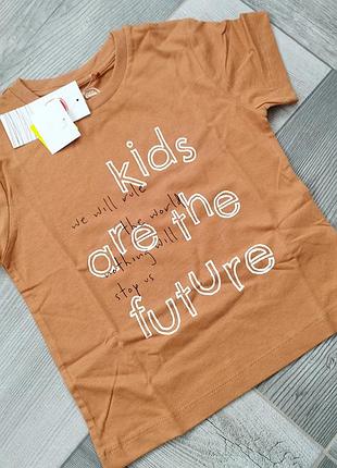 Красивая футболка на мальчика