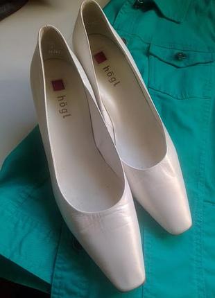 Човники hogl: шкіра