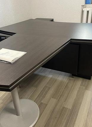 Продам рабочий стол 4