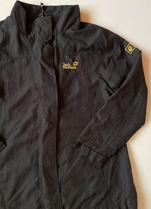 Куртка мужская ветровка jack wolfskin размер м в очень хорошем состоянии