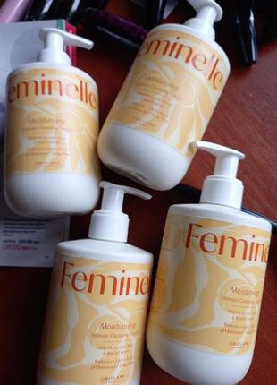 Зволожувальний крем гель  для інтимної гігієни feminelle з гіалуроновою кислотою та екстрактом персика