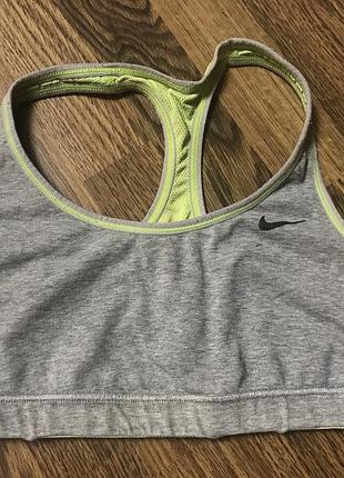 Спортивний топ nike 44р