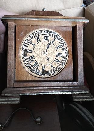 Дерев'яні вінтажні підставки під стакани