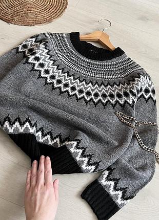 Классный свитер oversize esmara