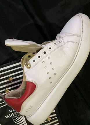 Чоловічі кеди білі з червоною п'яткою шкіра натуральна nubikк